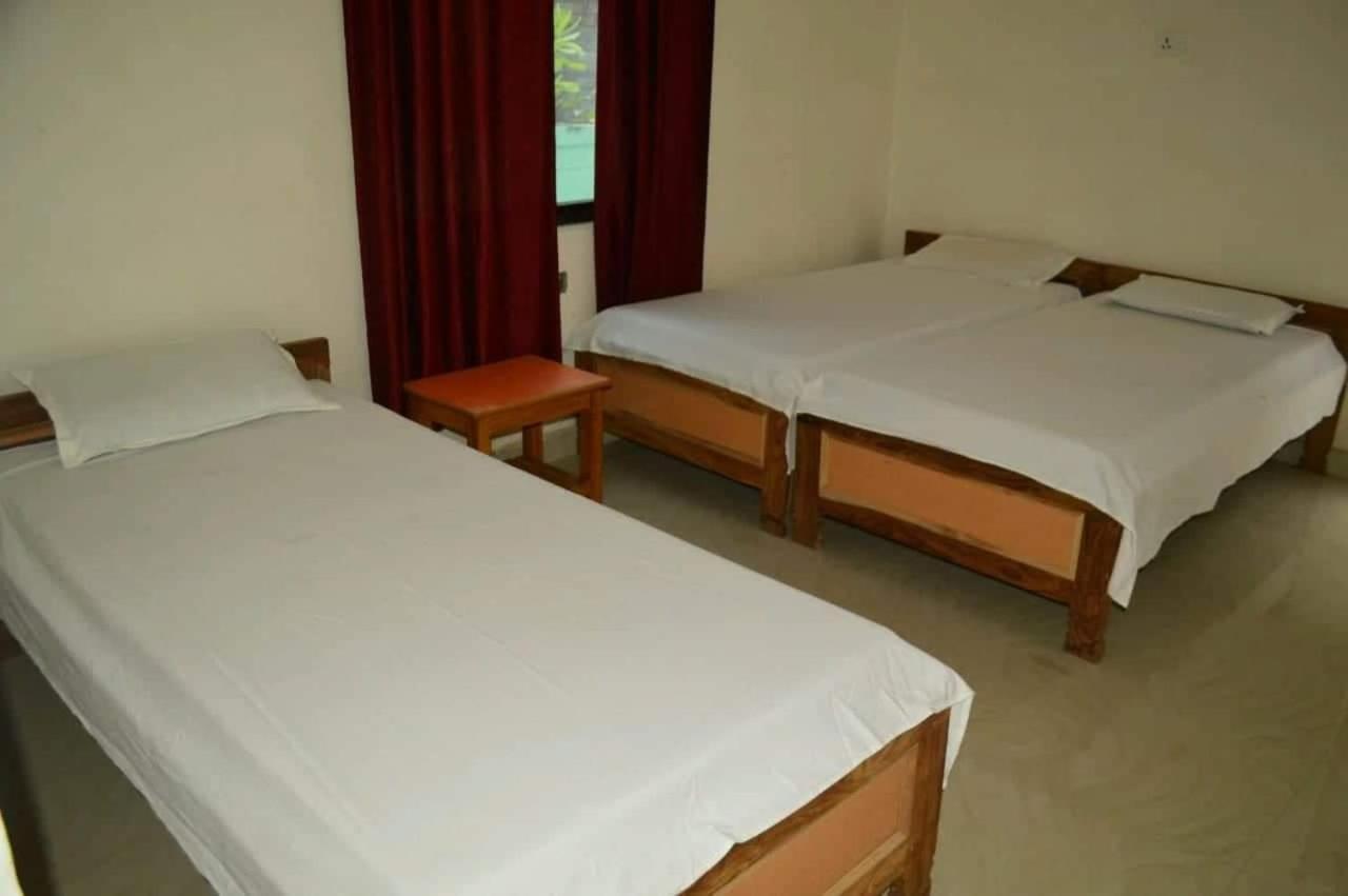Middle Way Home Stay Bodh Gaya Εξωτερικό φωτογραφία